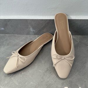 Women’s American Exchange Slip On Flat Sandals Pointed Toe Bow Career Size 8.5